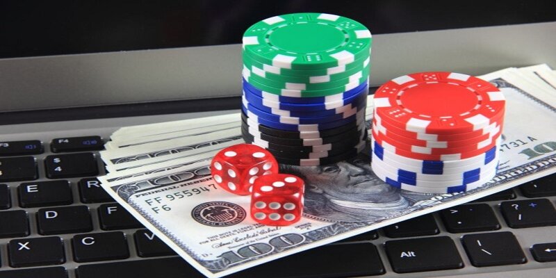 Có nên làm giàu bằng cờ bạc?