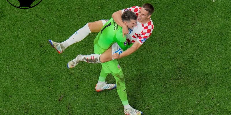Croatia đầy quả cảm trong trận với Nhật Bản