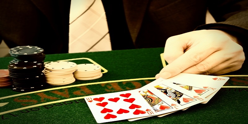 Cách chơi bài poker hay và các bí quyết từ các cao thủ chuyên nghiệp: