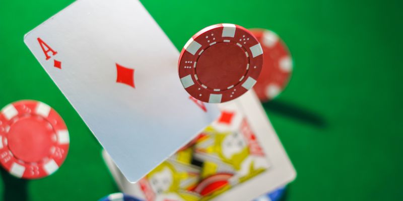 ST666_Tìm Hiểu Về Bộ Bài Poker Cho Anh Em Làm Quen